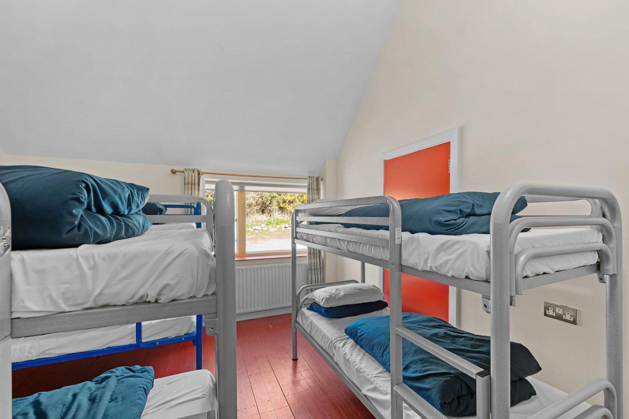 Bed 8-Bed Male Dormitory Room